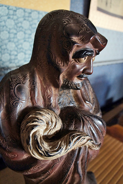 達磨像と白隠達磨画